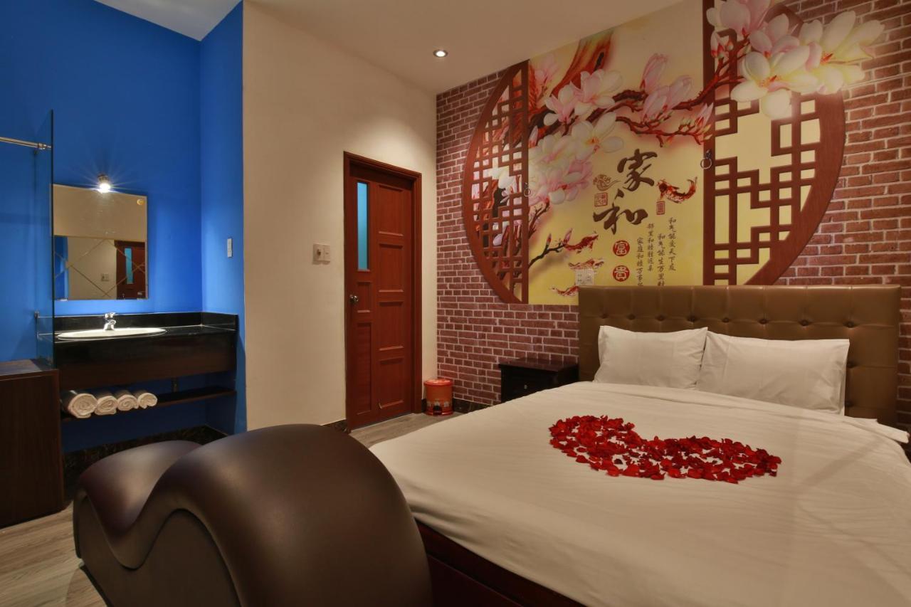Lotus Hotel The Cupid Room Дананг Екстер'єр фото